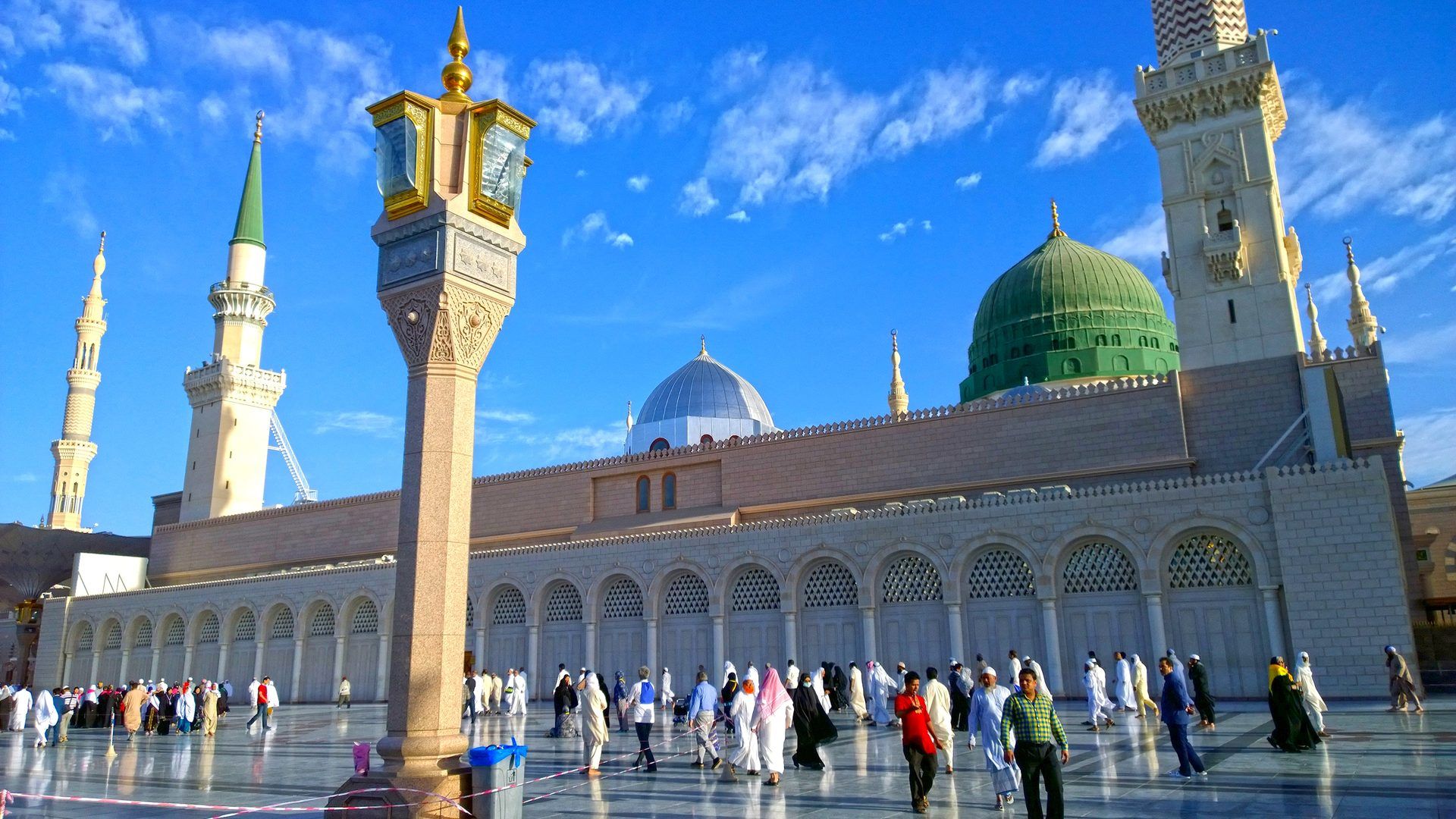 Al-Masjid an-Nabawi (The Prophet's Mosque) 2