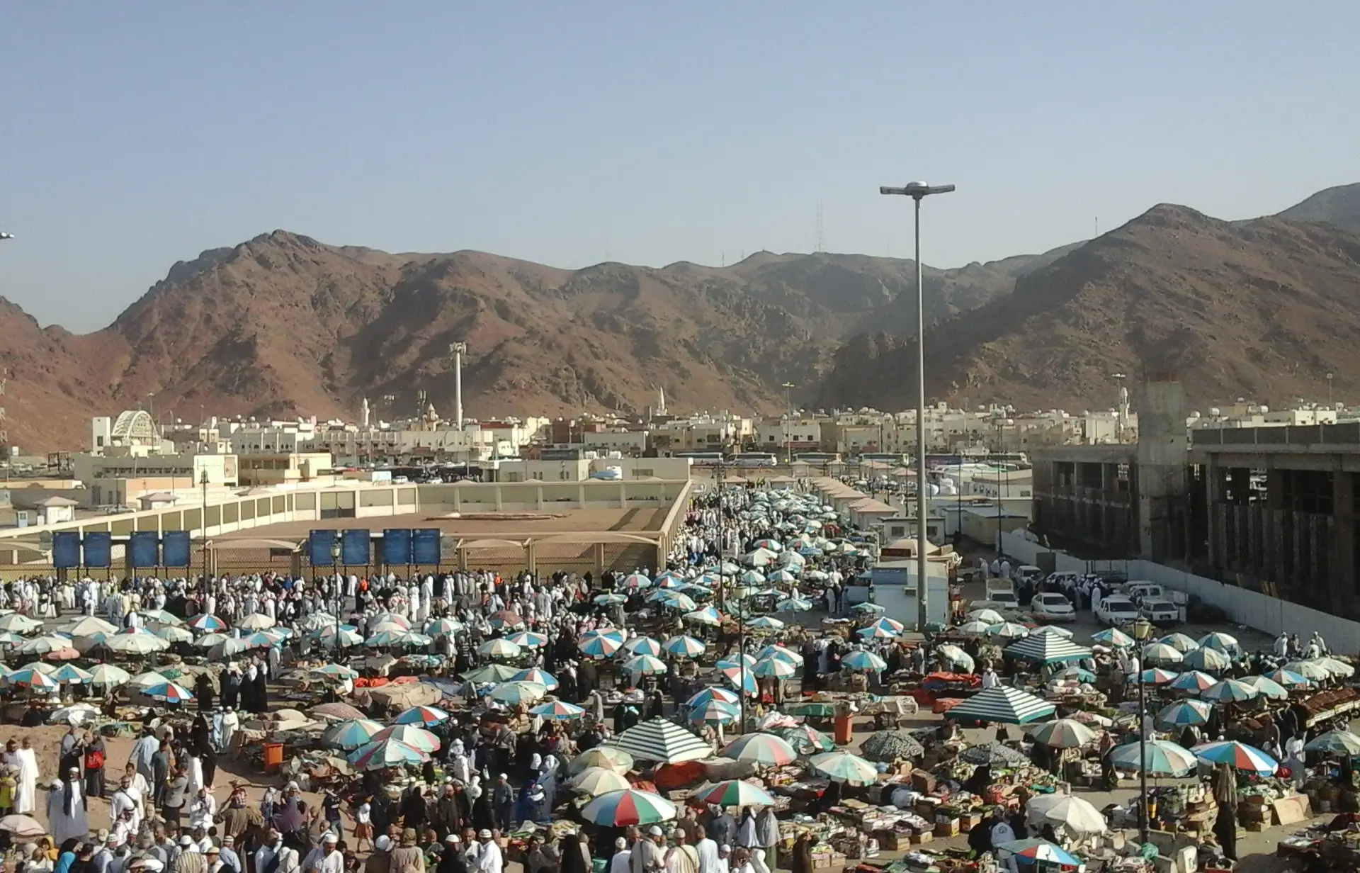 احد قبرستان کے شہداء (سید الشہداء / حمزہ کی قبر)