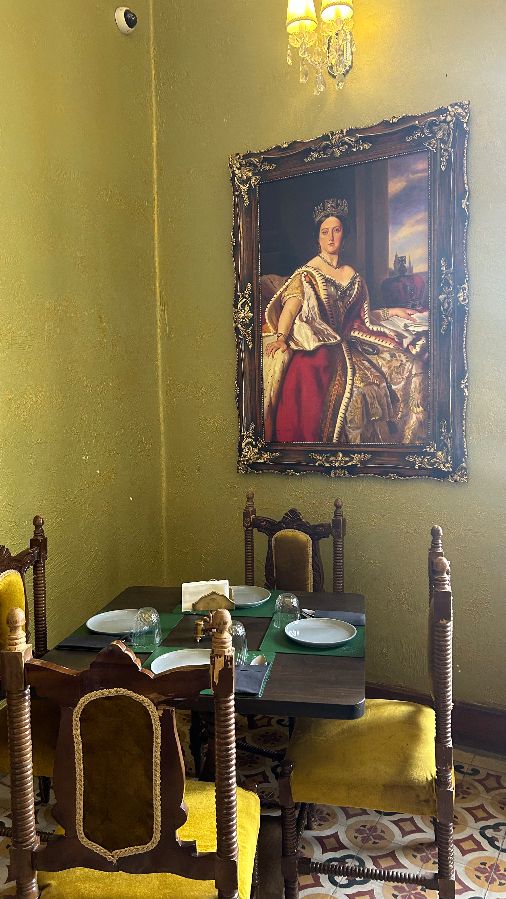 Qasr Aliya Restaurant 4