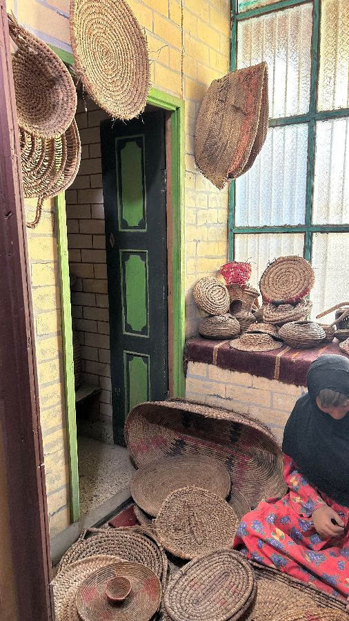 Wicker Seller 2