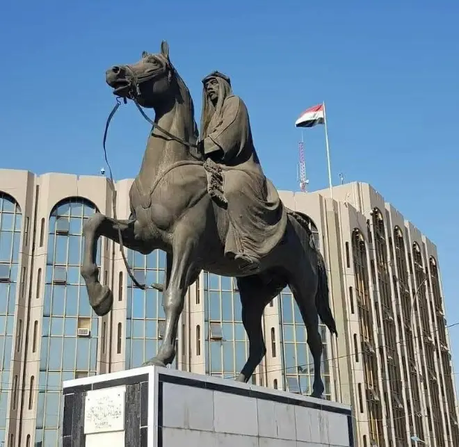 شاہ فیصل اول کا مجسمہ