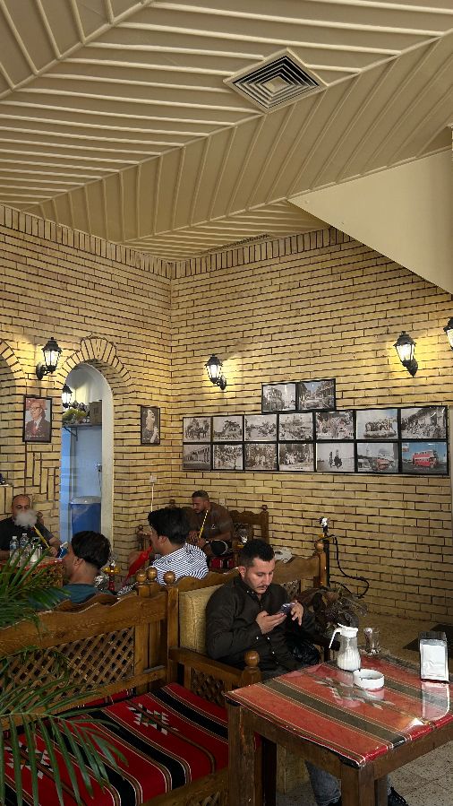 Al Zuhawi Cafe 3