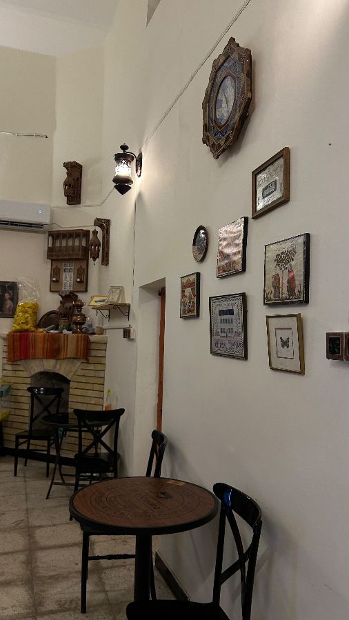 Al Qubbanji Cafe 5