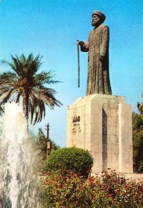 عبدالمحسن الکاظمی کا مجسمہ