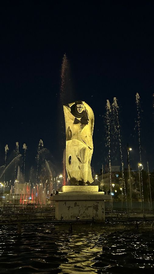 Motherhood Statue 2