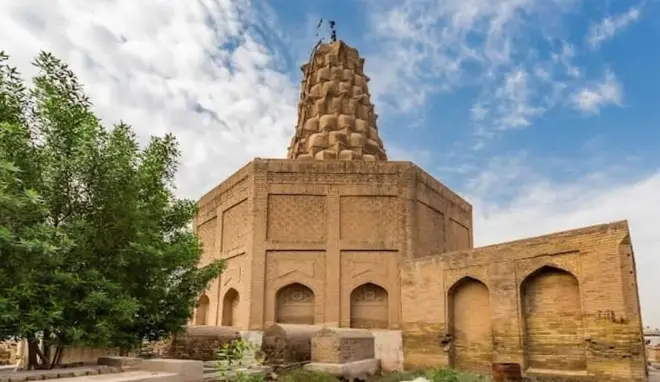 مرقدِ سیدہ زمرد خاتون